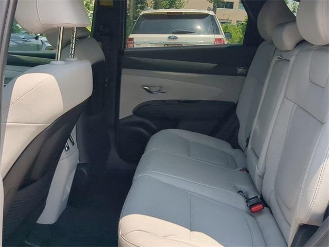 new 2025 Hyundai TUCSON Hybrid car, priced at $39,584