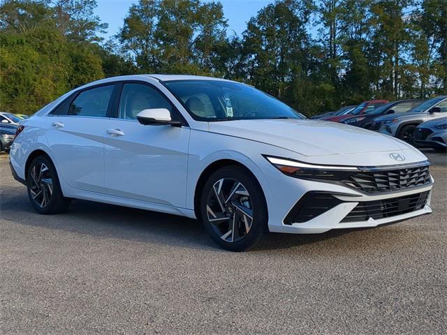 new 2025 Hyundai Elantra car, priced at $26,890