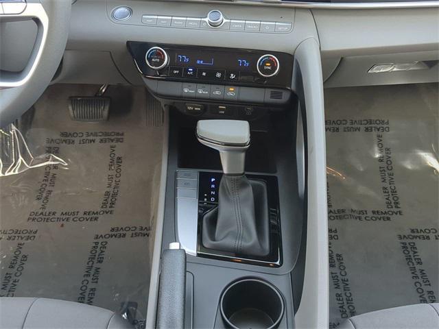 new 2025 Hyundai Elantra car, priced at $24,266