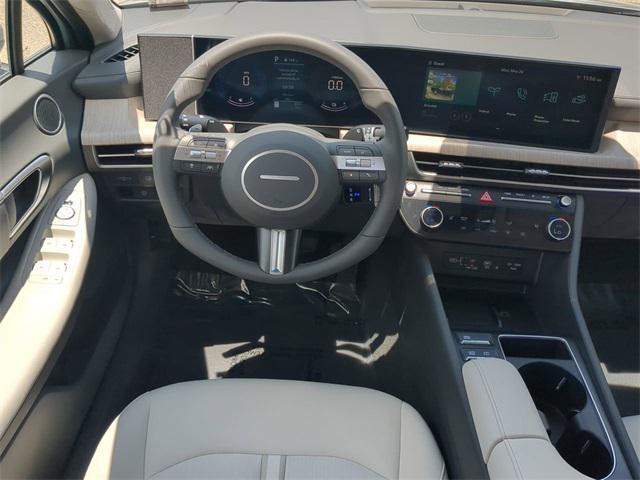 new 2025 Hyundai Sonata Hybrid car, priced at $30,640