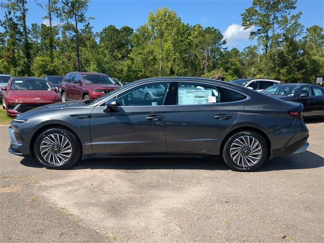 new 2024 Hyundai Sonata Hybrid car, priced at $30,255