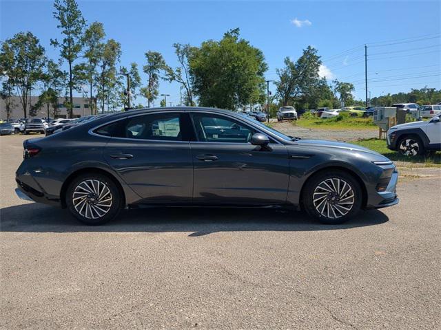 new 2024 Hyundai Sonata Hybrid car, priced at $30,255