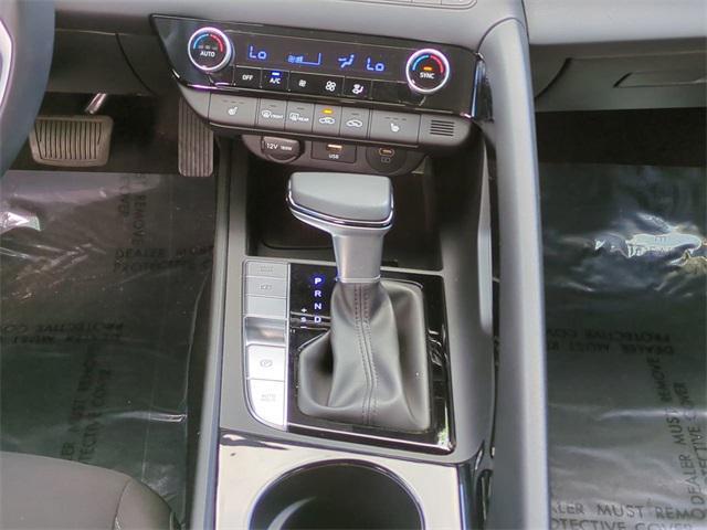 used 2024 Hyundai Elantra car