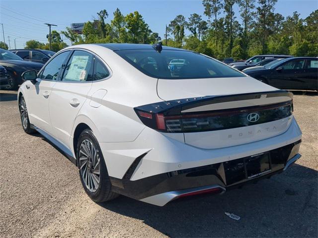 new 2025 Hyundai Sonata Hybrid car, priced at $38,846