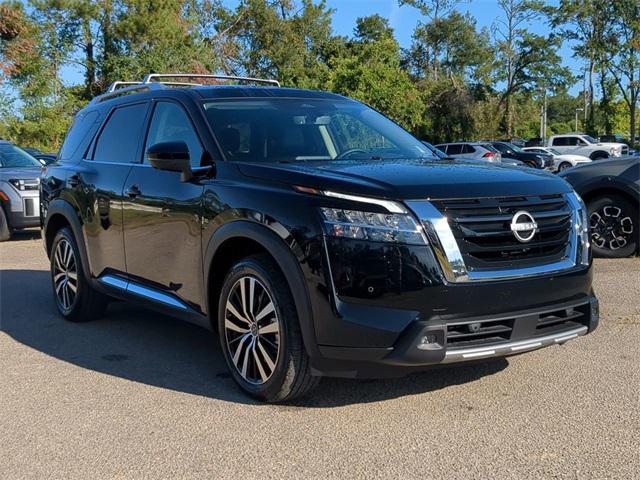 used 2023 Nissan Pathfinder car, priced at $36,900