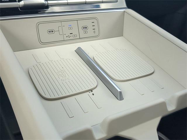 new 2025 Hyundai Santa Fe car, priced at $37,669