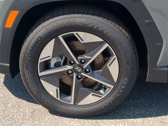 new 2025 Hyundai Tucson car, priced at $33,979