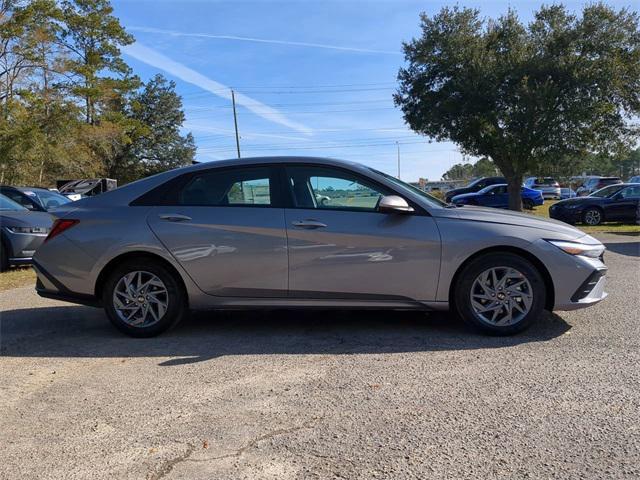 used 2025 Hyundai Elantra car, priced at $25,012