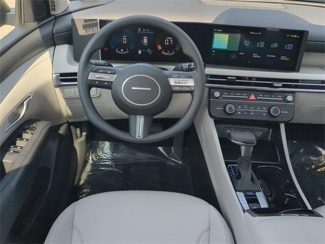 new 2025 Hyundai Tucson car, priced at $27,553