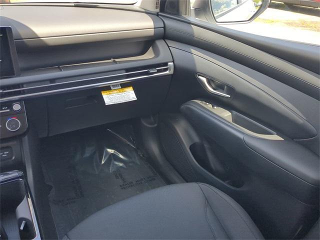 new 2025 Hyundai TUCSON Hybrid car, priced at $33,782