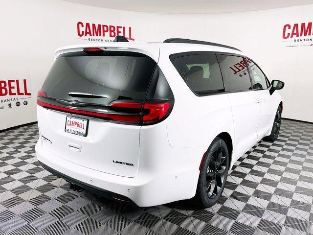 new 2024 Chrysler Pacifica car, priced at $52,461
