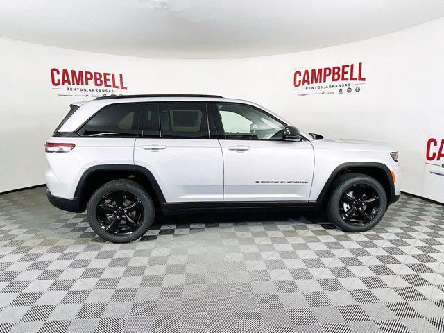 new 2024 Jeep Grand Cherokee car, priced at $42,734