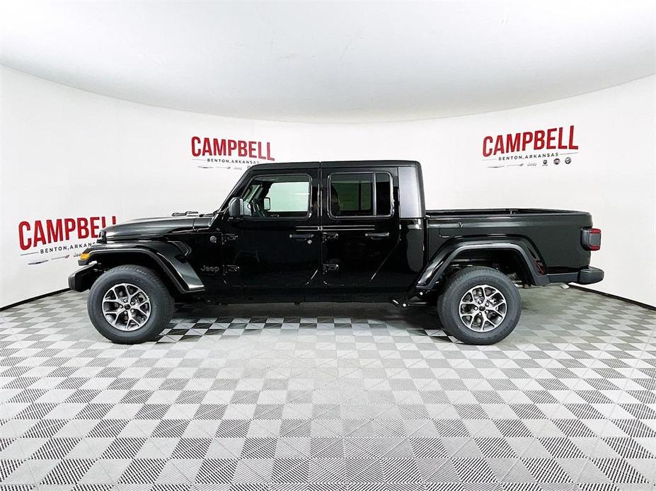 new 2024 Jeep Gladiator car, priced at $46,925