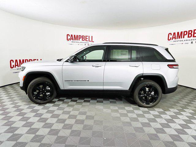 new 2025 Jeep Grand Cherokee car, priced at $49,649