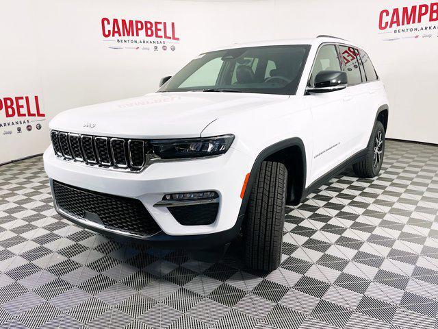 new 2025 Jeep Grand Cherokee car, priced at $44,501