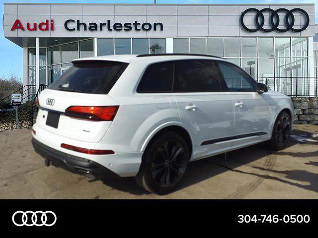 new 2025 Audi Q7 car, priced at $79,895