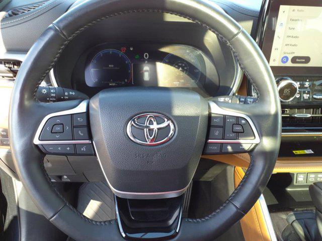 used 2023 Toyota Highlander car, priced at $43,592