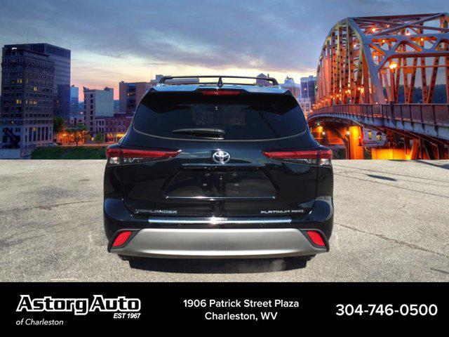 used 2023 Toyota Highlander car, priced at $43,592