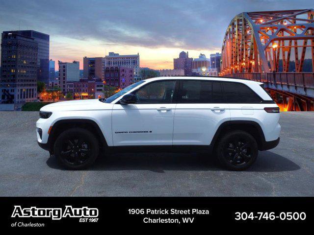 used 2023 Jeep Grand Cherokee car, priced at $39,299