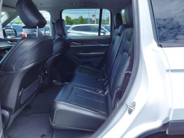 used 2023 Jeep Grand Cherokee car, priced at $39,299