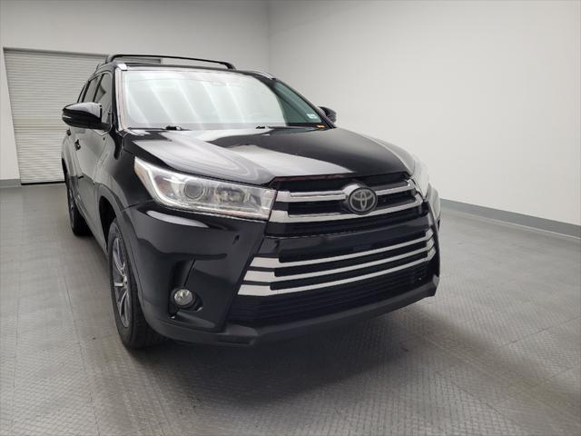 used 2019 Toyota Highlander car, priced at $28,295