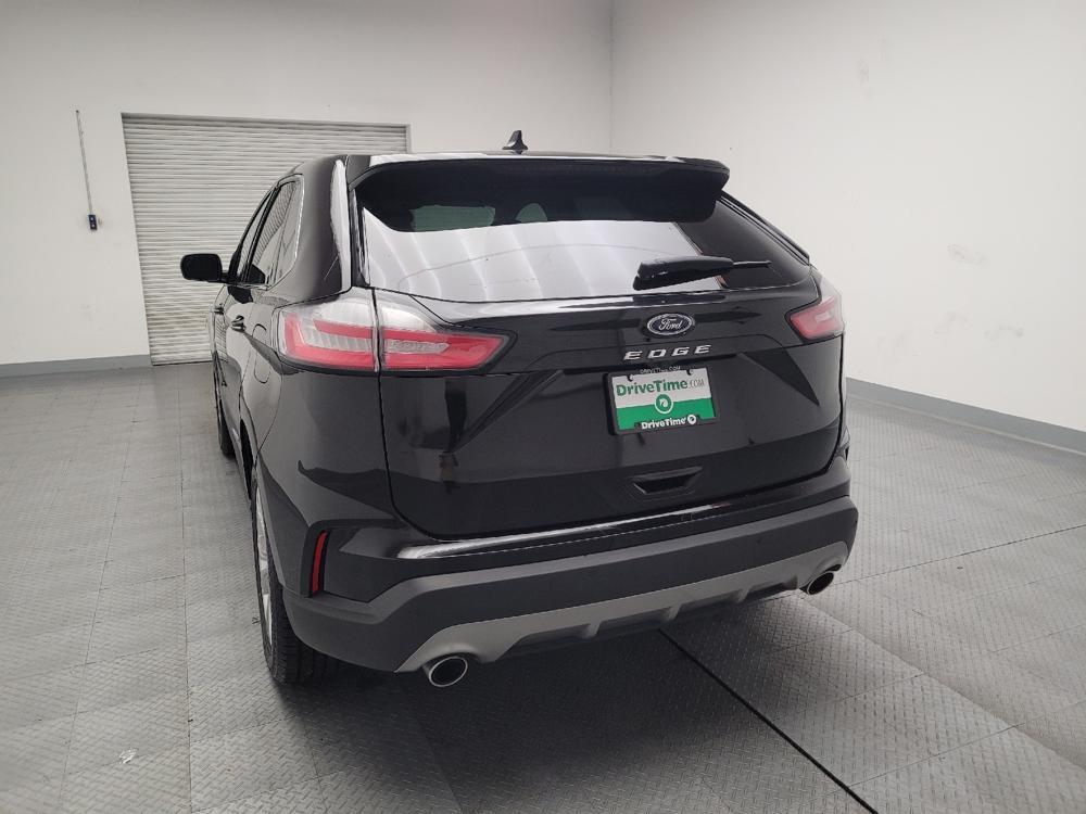 used 2024 Ford Edge car, priced at $26,895