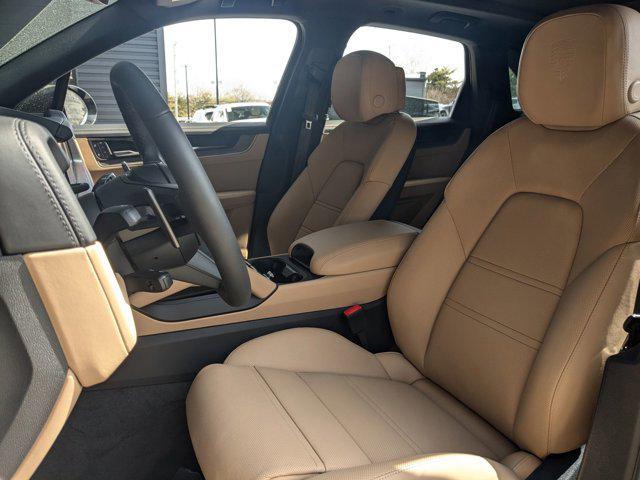 new 2025 Porsche Cayenne car, priced at $103,725