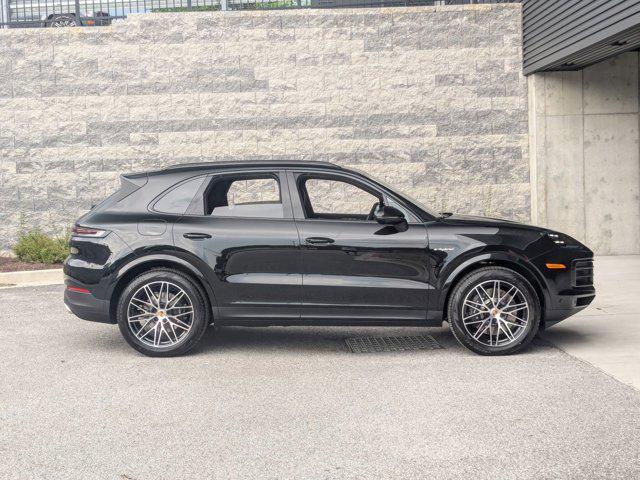 new 2025 Porsche Cayenne car, priced at $112,505