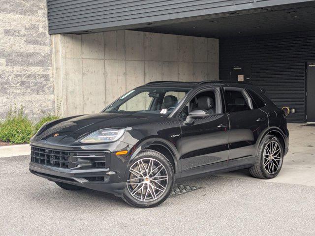 new 2025 Porsche Cayenne car, priced at $112,505