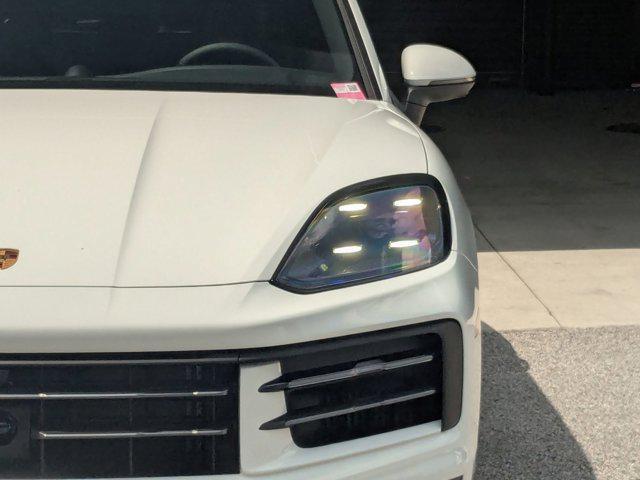 new 2025 Porsche Cayenne car, priced at $106,825