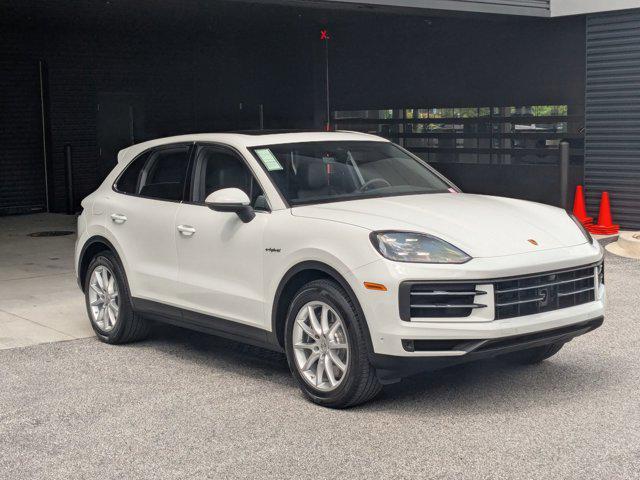 new 2025 Porsche Cayenne car, priced at $106,825