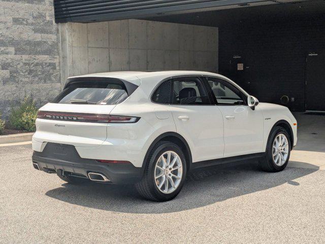 new 2025 Porsche Cayenne car, priced at $106,825