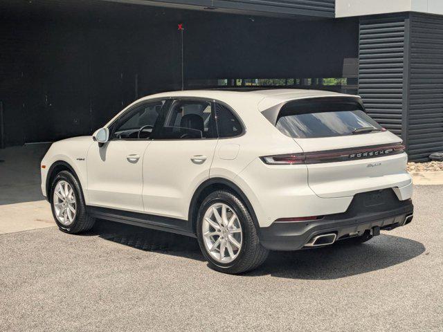 new 2025 Porsche Cayenne car, priced at $106,825