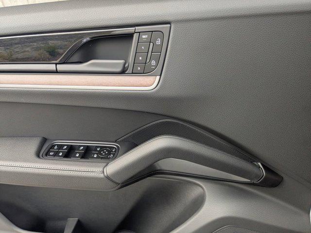 new 2025 Porsche Cayenne car, priced at $106,825