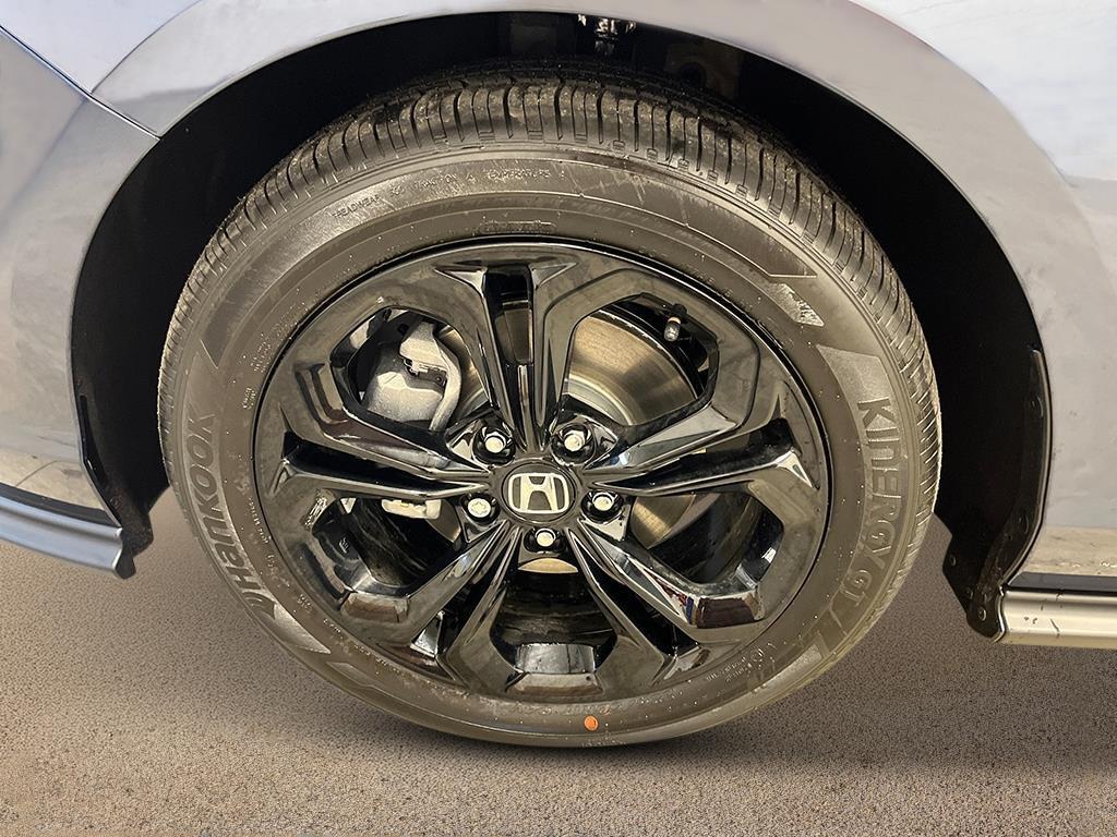 new 2025 Honda Accord car, priced at $30,374