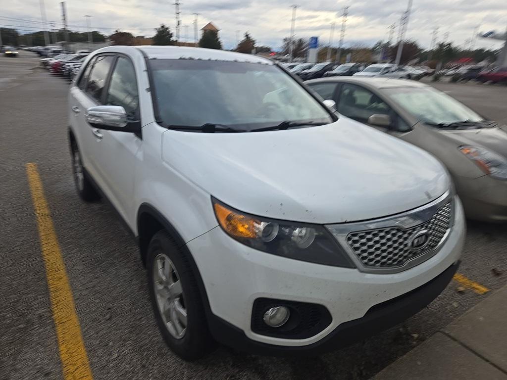 used 2013 Kia Sorento car, priced at $5,000