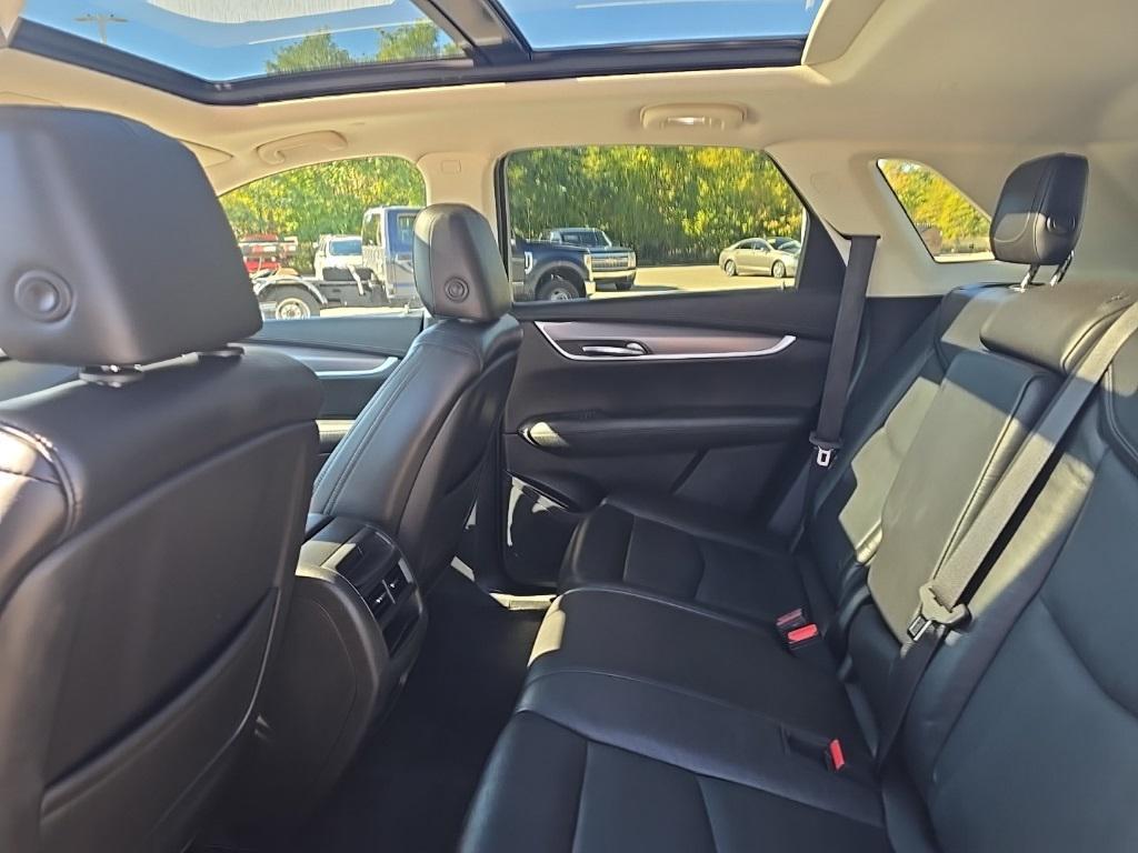 used 2017 Cadillac XT5 car, priced at $18,990