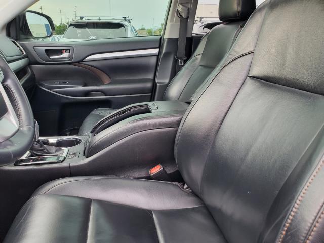 used 2018 Toyota Highlander car, priced at $23,500