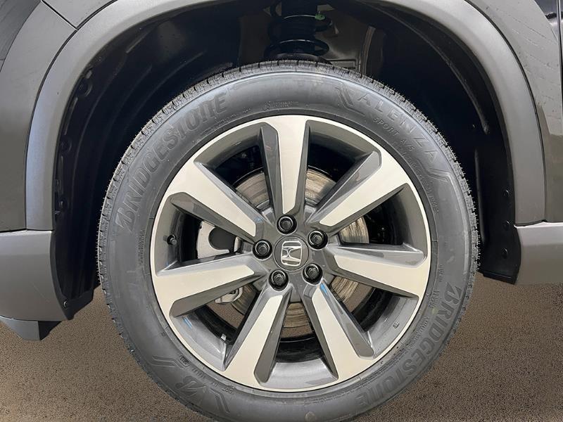 new 2025 Honda Pilot car, priced at $50,322