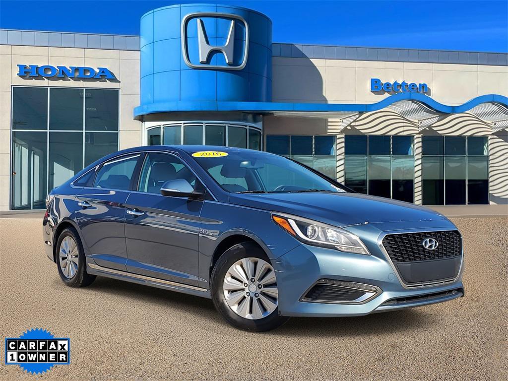 used 2016 Hyundai Sonata Hybrid car, priced at $6,399