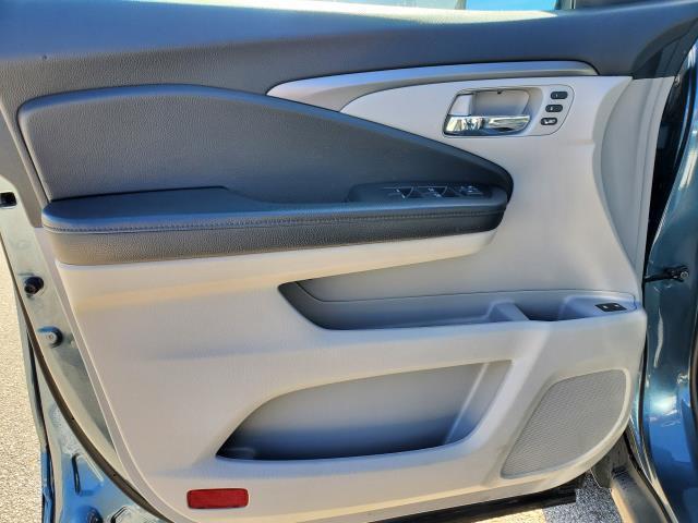 used 2022 Honda Pilot car, priced at $33,208