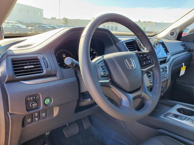 new 2025 Honda Ridgeline car, priced at $40,185