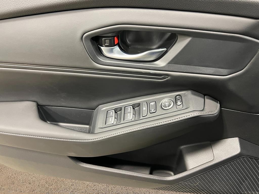 new 2025 Honda Accord Hybrid car, priced at $33,755