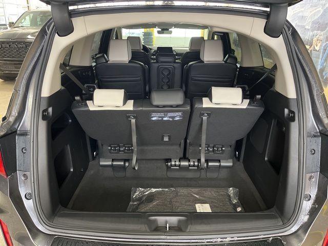 new 2025 Honda Odyssey car, priced at $52,630