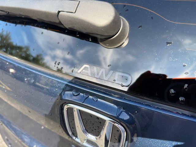 new 2026 Honda CR-V Hybrid car, priced at $41,675