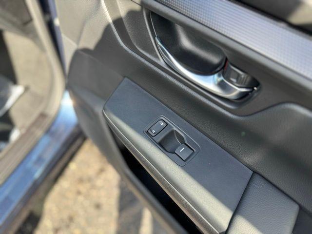 new 2026 Honda CR-V Hybrid car, priced at $41,675