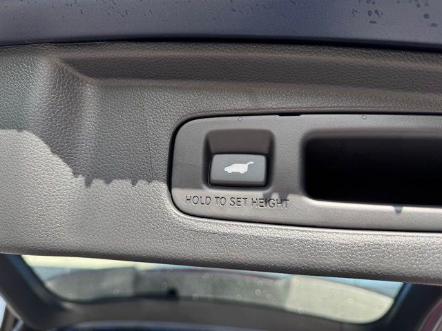 new 2026 Honda CR-V Hybrid car, priced at $41,675