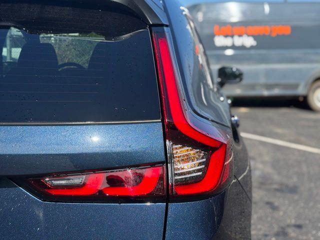 new 2026 Honda CR-V Hybrid car, priced at $41,675