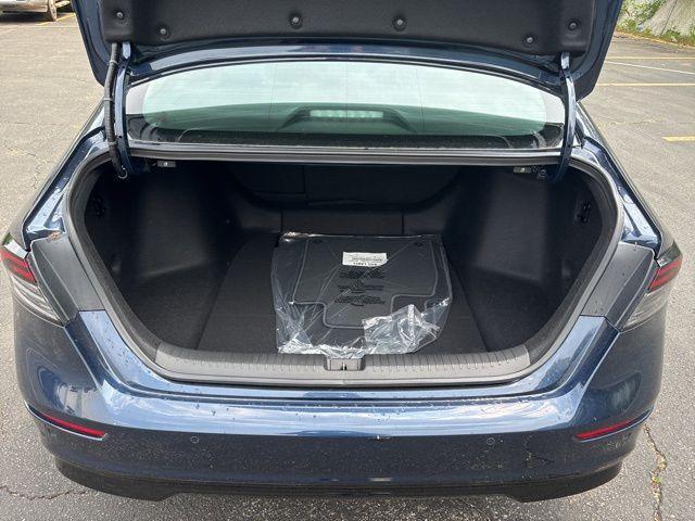 new 2025 Honda Accord Hybrid car