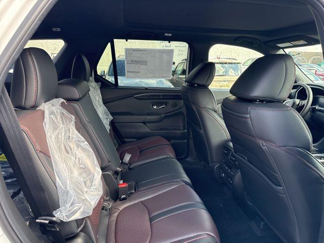 new 2025 Honda Pilot car, priced at $56,485